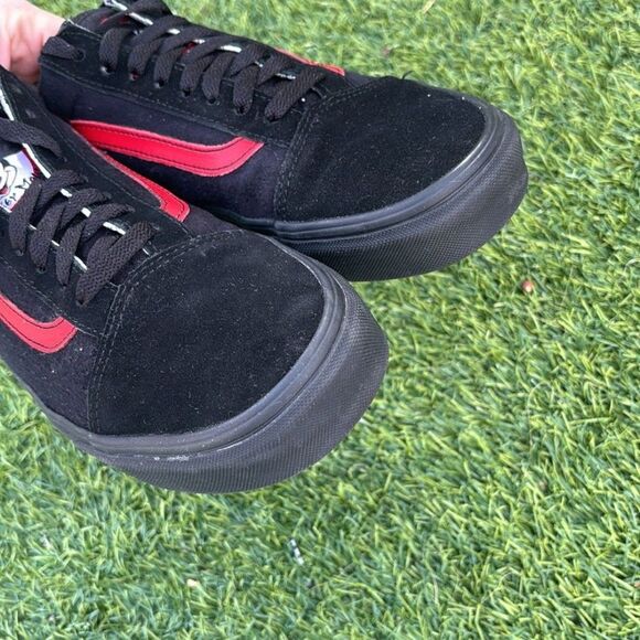 Vans Old Skool Disney Mickey Mouse Black Shoes Sneakers in Mens Size 9.5 main image 5